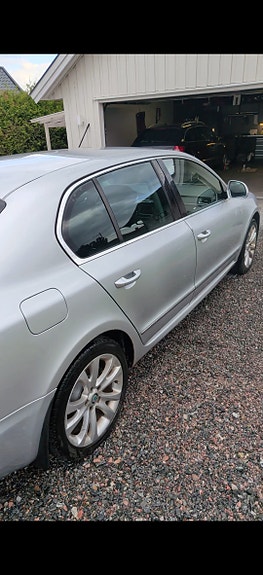Skoda Superb 5 of 26