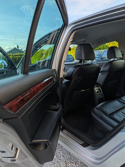 Skoda Superb 15 of 26