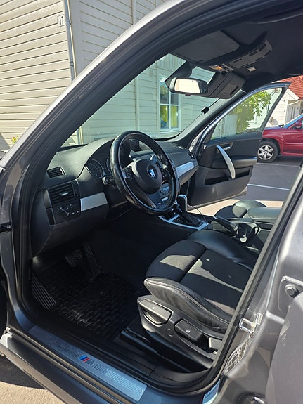 BMW X3 5 of 9