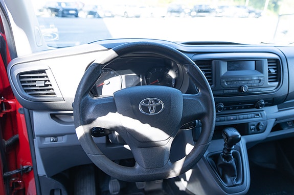 Toyota Proace 11 of 13