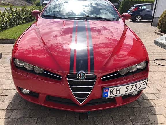 Alfa Romeo Spider 2 of 8