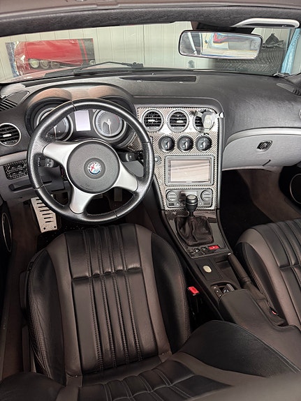 Alfa Romeo Spider 7 of 8