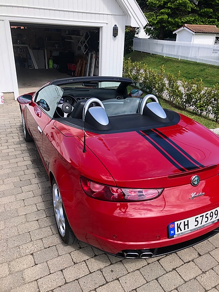 Alfa Romeo Spider 3 of 8