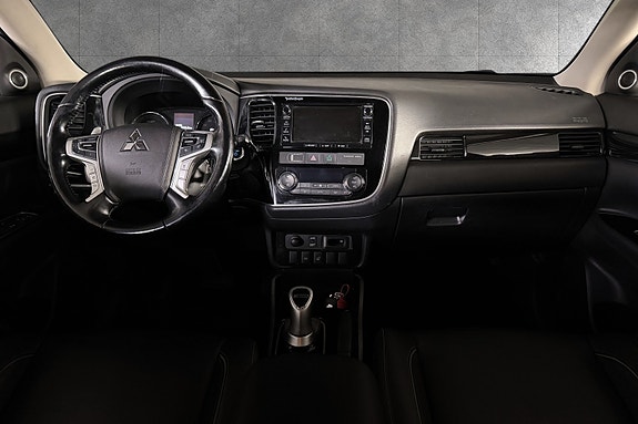 Mitsubishi Outlander 13 of 27
