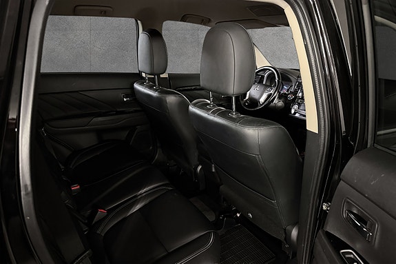 Mitsubishi Outlander 16 of 27