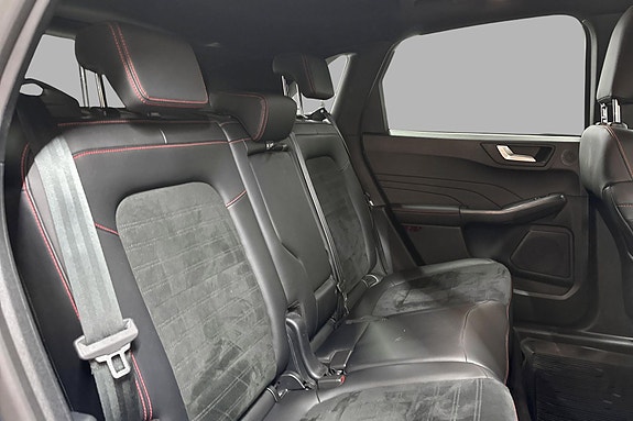 Ford Kuga 17 of 27