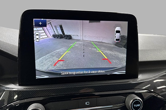 Ford Kuga 24 of 27