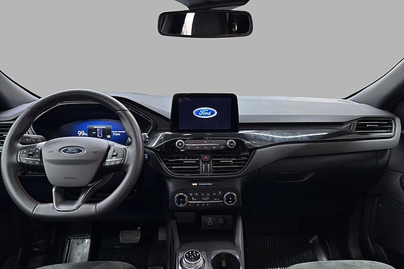 Ford Kuga 10 of 27