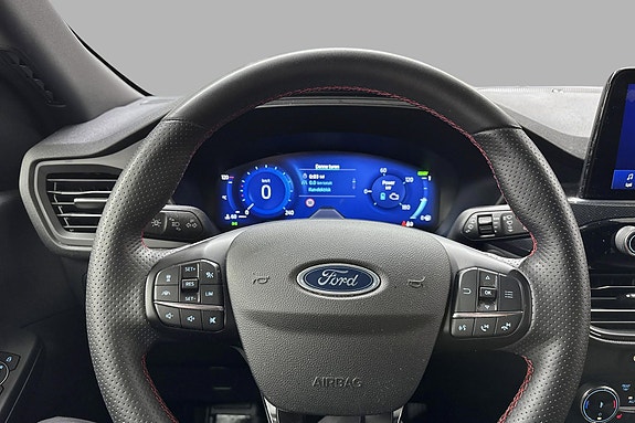Ford Kuga 12 of 27