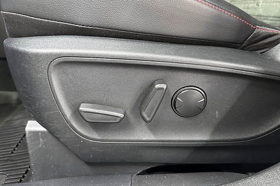 Ford Kuga 21 of 27