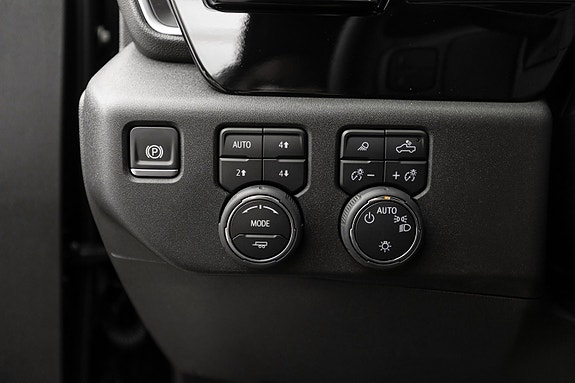 Chevrolet Silverado 1500 20 of 24
