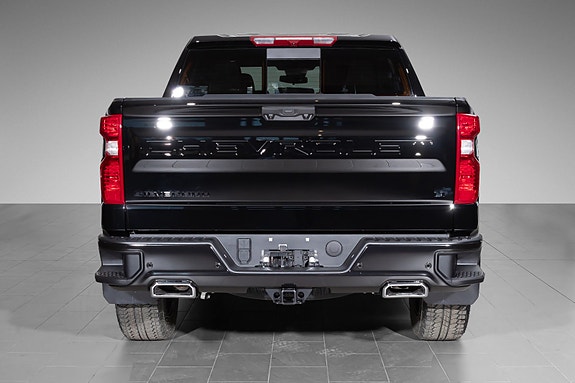Chevrolet Silverado 1500 4 of 24