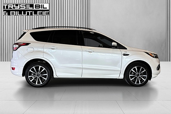 Ford Kuga 14 of 30