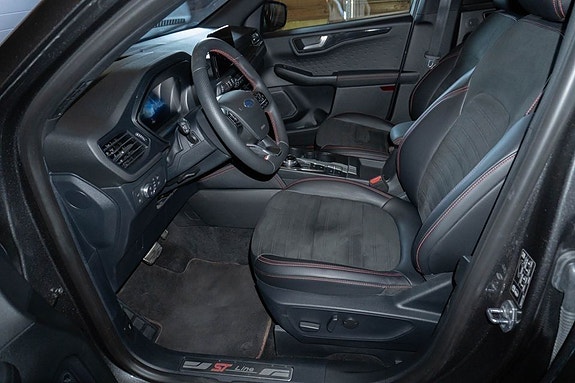 Ford Kuga 13 of 30