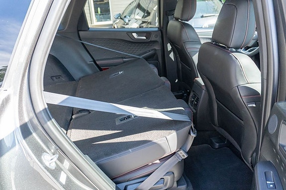 Ford Kuga 23 of 30