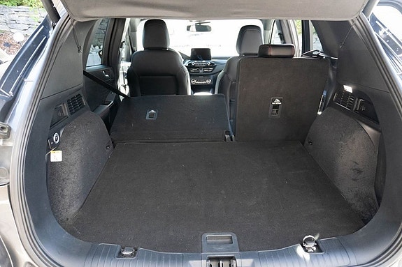 Ford Kuga 22 of 30
