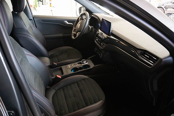 Ford Kuga 14 of 30