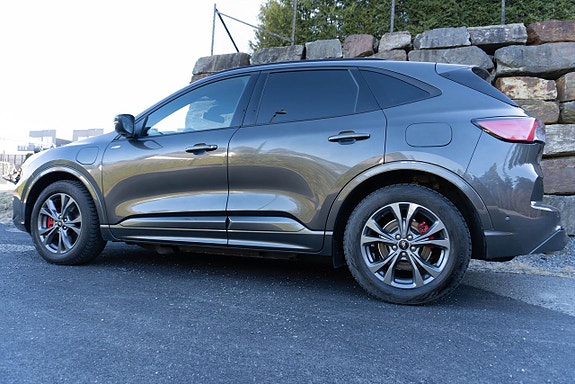 Ford Kuga 4 of 30