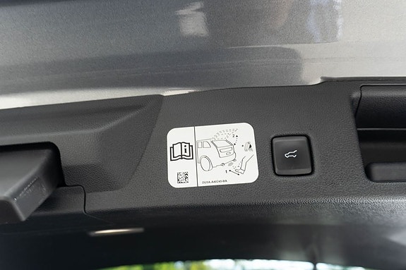 Ford Kuga 18 of 30
