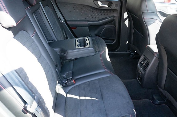 Ford Kuga 16 of 30