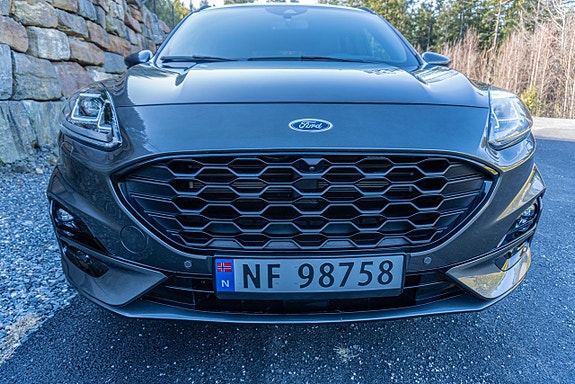 Ford Kuga 2 of 30