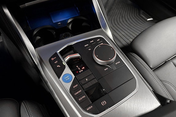 BMW i4 2 of 16