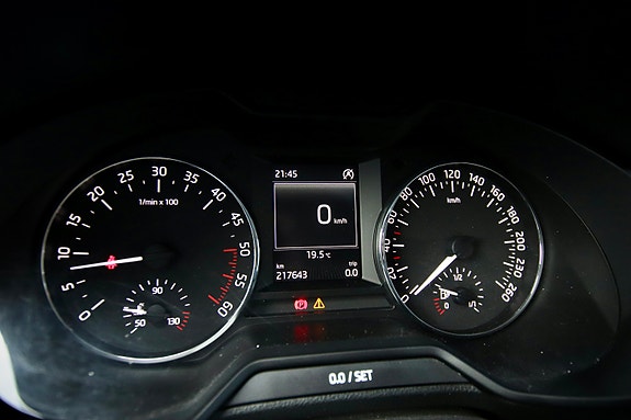 Skoda Octavia 17 of 30