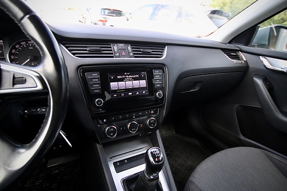 Skoda Octavia 28 of 30