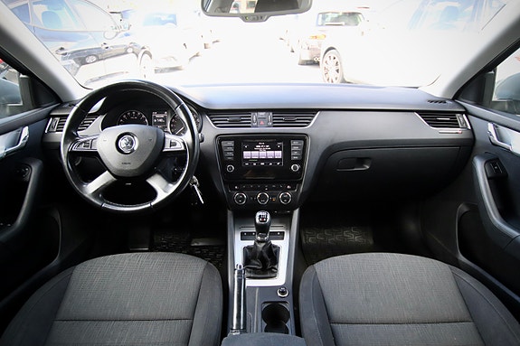 Skoda Octavia 14 of 30