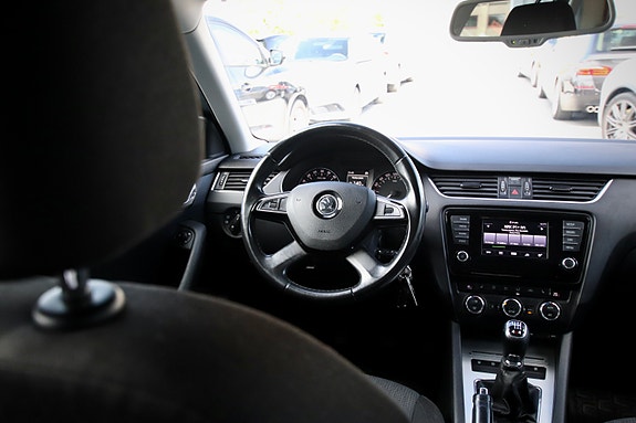 Skoda Octavia 15 of 30