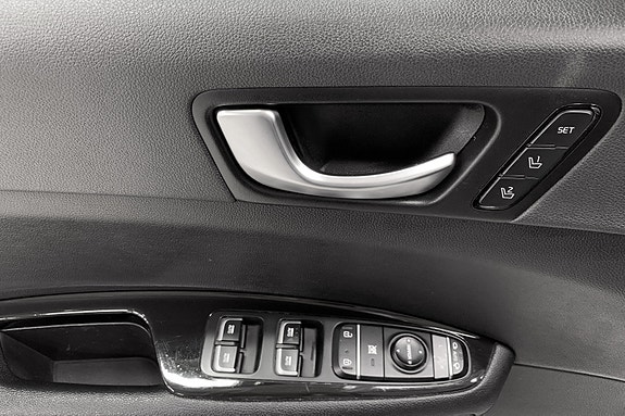 Kia Optima 10 of 13