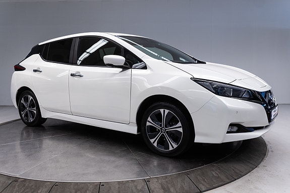Nissan Leaf 13 of 30
