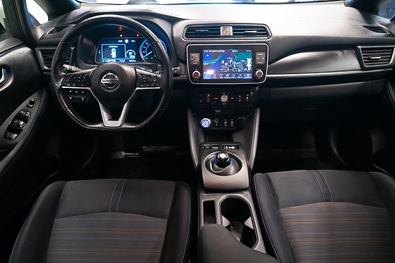 Nissan Leaf 24 of 30
