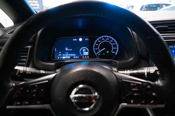 Nissan Leaf 26 of 30
