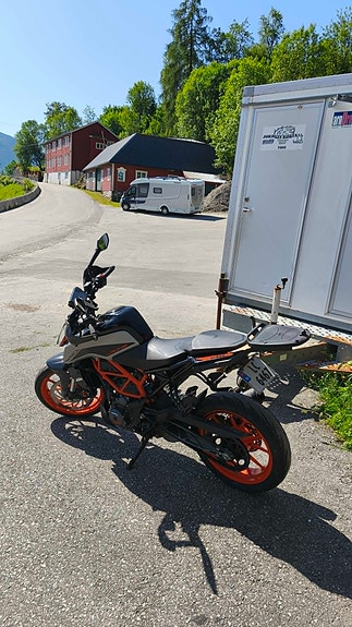 KTM 390 Duke 5 of 6