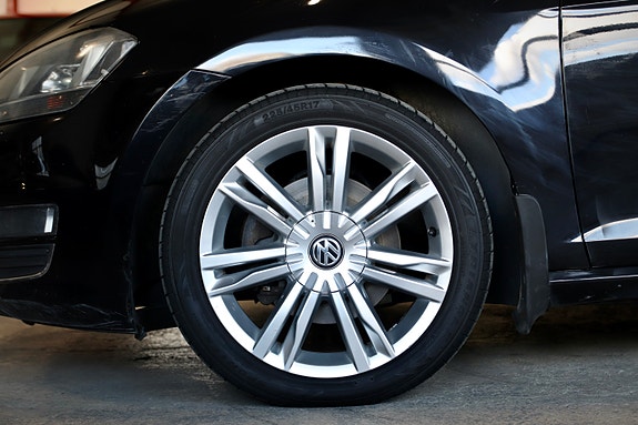 Volkswagen Golf VII 7 of 30