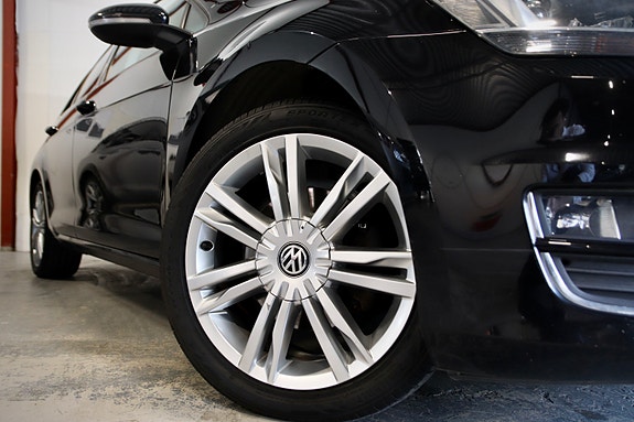 Volkswagen Golf VII 3 of 30