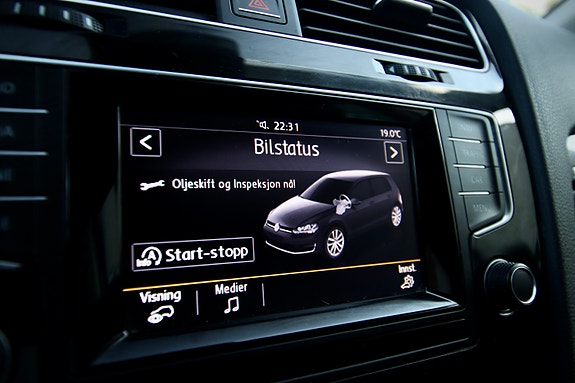Volkswagen Golf VII 29 of 30