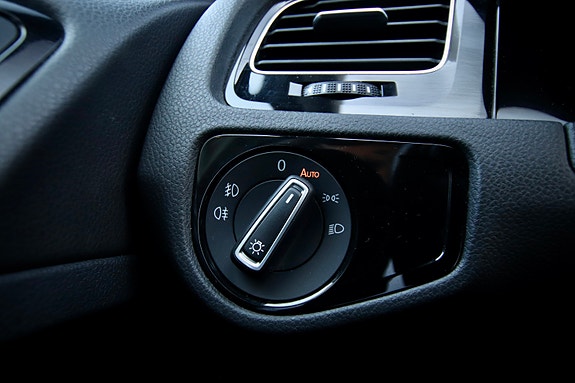 Volkswagen Golf VII 20 of 30