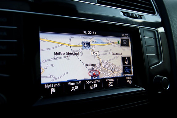 Volkswagen Golf VII 28 of 30