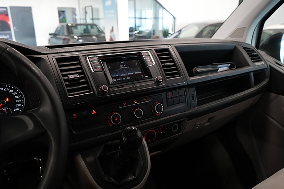 Volkswagen Transporter 22 of 30