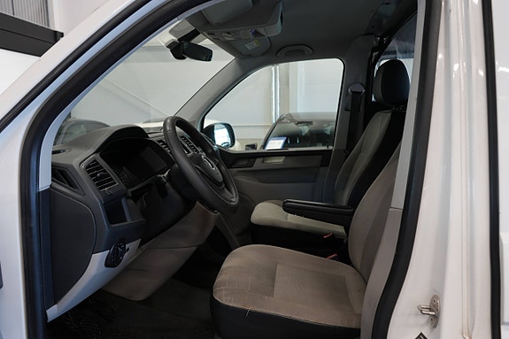 Volkswagen Transporter 16 of 30