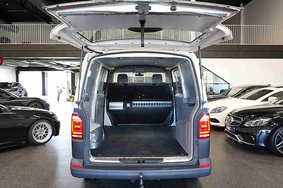 Volkswagen Transporter 29 of 30