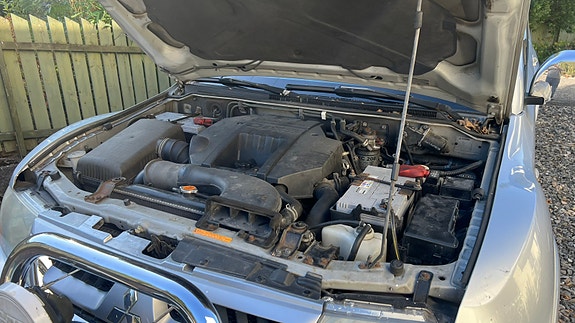 Mitsubishi Pajero 3 of 15