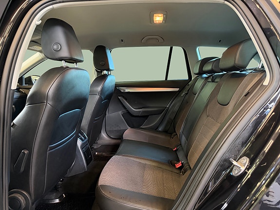 Skoda Octavia 13 of 29