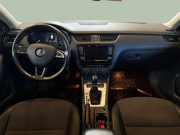 Skoda Octavia 17 of 29