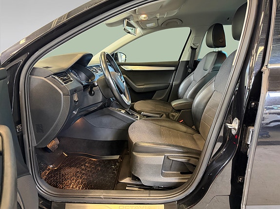 Skoda Octavia 11 of 29