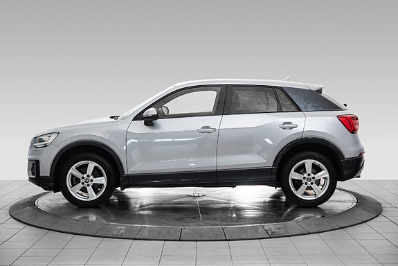 Audi Q2 2 of 25
