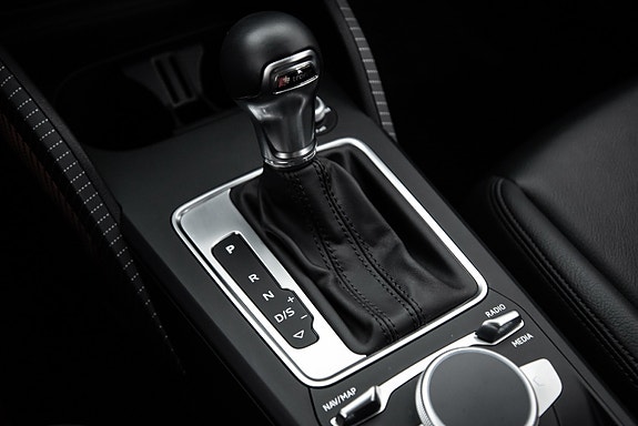 Audi Q2 21 of 25