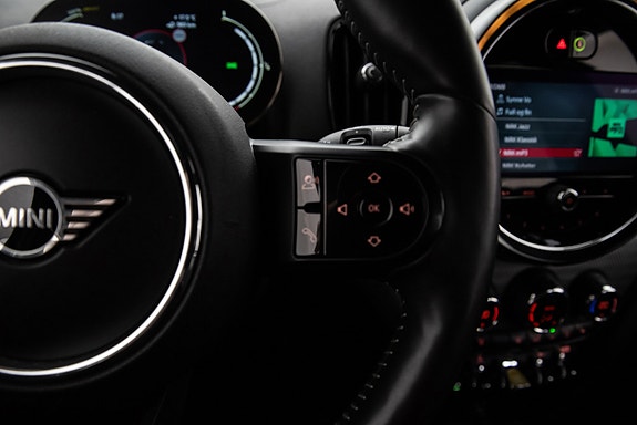 MINI Countryman Cooper SE 18 of 27